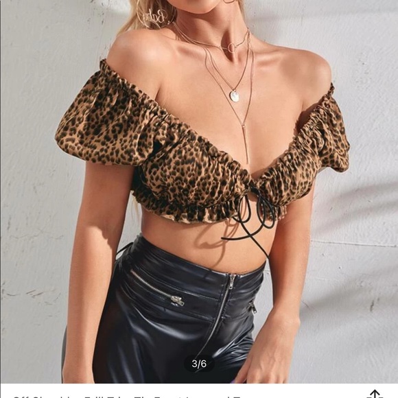 Off shoulder crop top - Picture 2 of 2